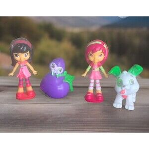 Strawberry Shortcake Berry Bitty Adventures Mini Figures Lot of 4